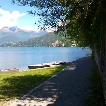 Un Passo Dal Lago * Dervio